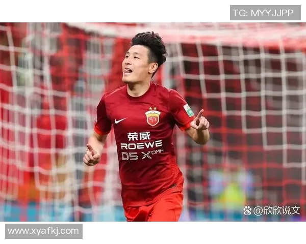 佛系足球球星的低调人生与赛场风采背后隐藏的独特坚持